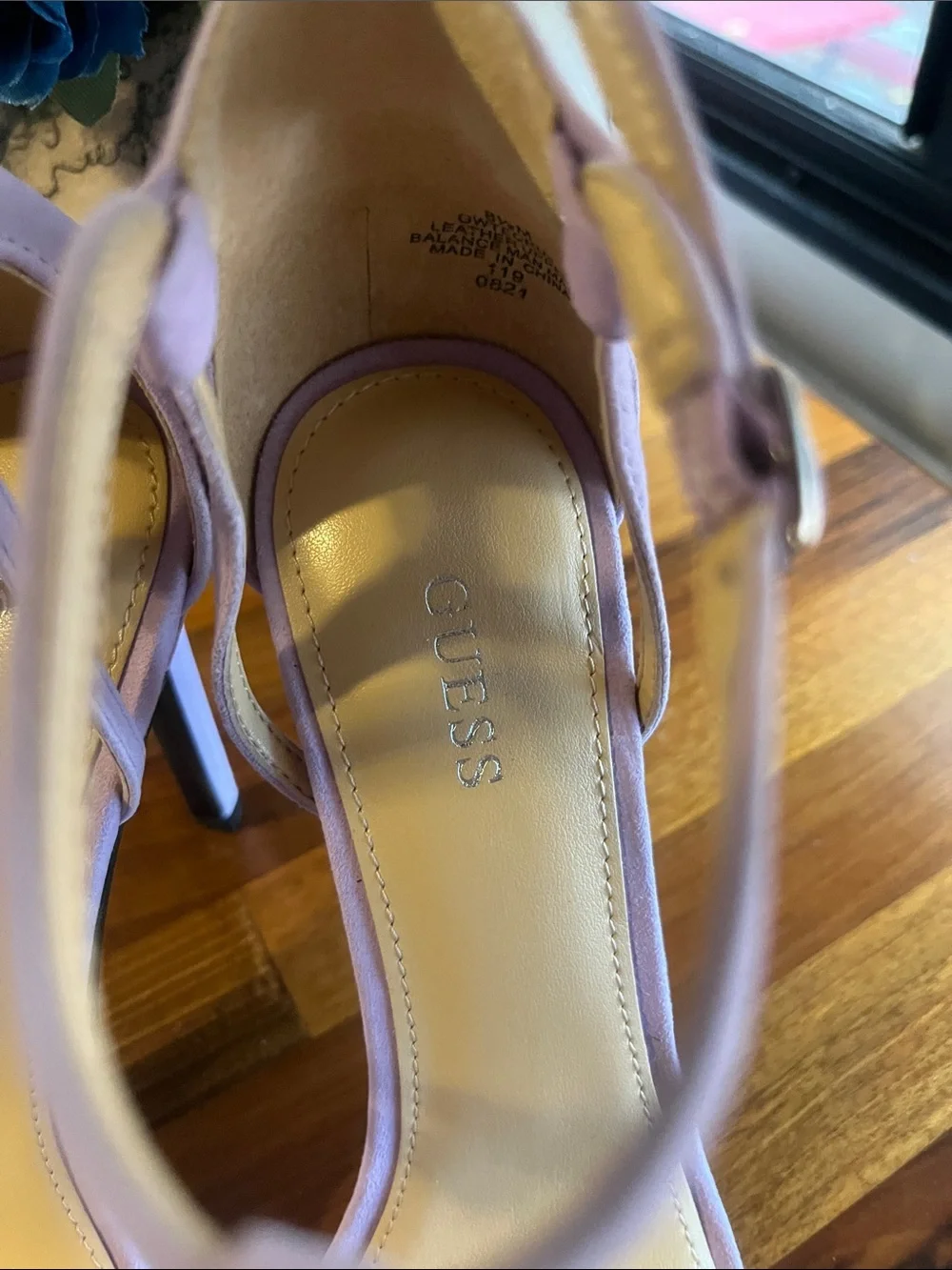 BRAND NEW !! GUESS Lilac T-Strap Suede Heels